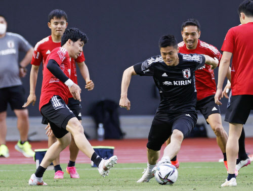 サッカー日本代表 軽めの練習 6月3日ジャマイカ戦へ向け 日本経済新聞