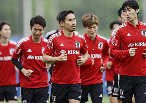 サッカー日本代表 キルギス戦へ調整 15日w杯予選 日本経済新聞