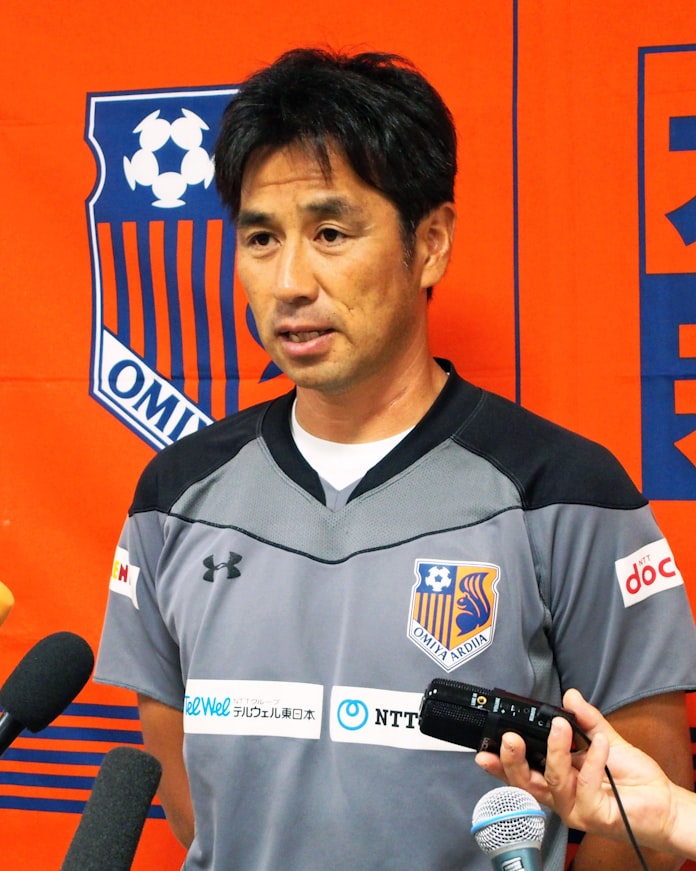 サッカー代表監督 日本人がなるための必要条件 日本経済新聞