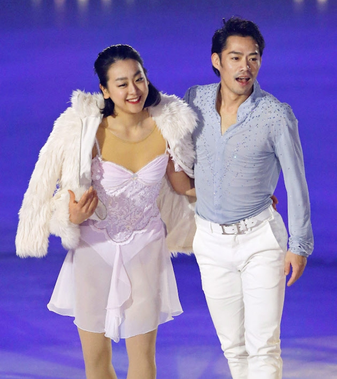 浅田真央 5カ月ぶりに滑り披露 15年は決断の時 日本経済新聞 浅田真央 5カ月ぶりに滑り披露 15年は決断の時 日本経済新聞