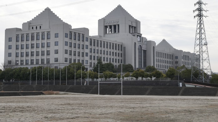 大阪にも国会議事堂がある 謎解きクルーズ 日本経済新聞 大阪にも国会議事堂がある 謎解きクルーズ 日本経済新聞