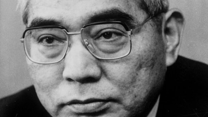 イーデン英首相辞任の衝撃と教訓 日本経済新聞 イーデン英首相辞任の衝撃と教訓 日本経済新聞
