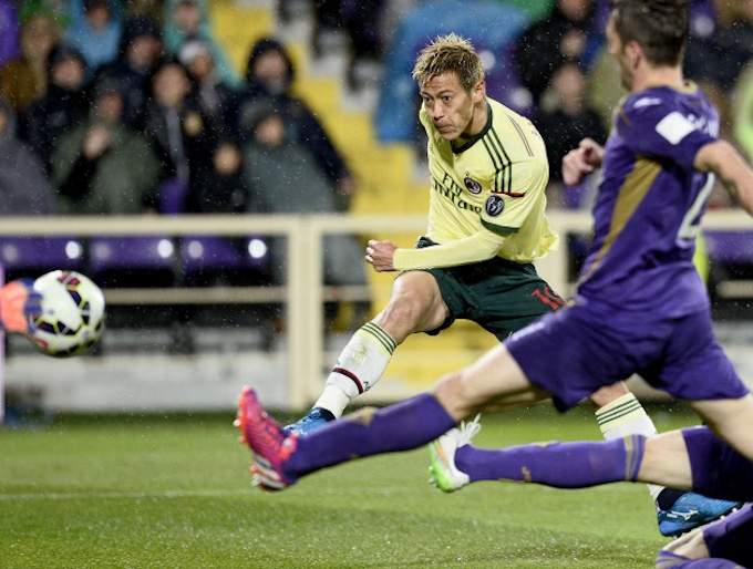 本田 先発出場もチームは敗れる イタリア1部リーグ 日本経済新聞