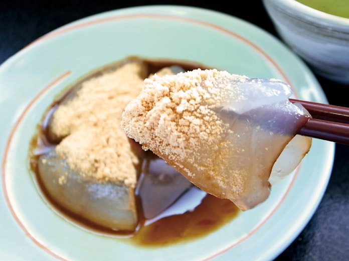 くず餅 東と西で別モノ 謎解きクルーズ 日本経済新聞 くず餅 東と西で別モノ 謎解きクルーズ 日本経済新聞