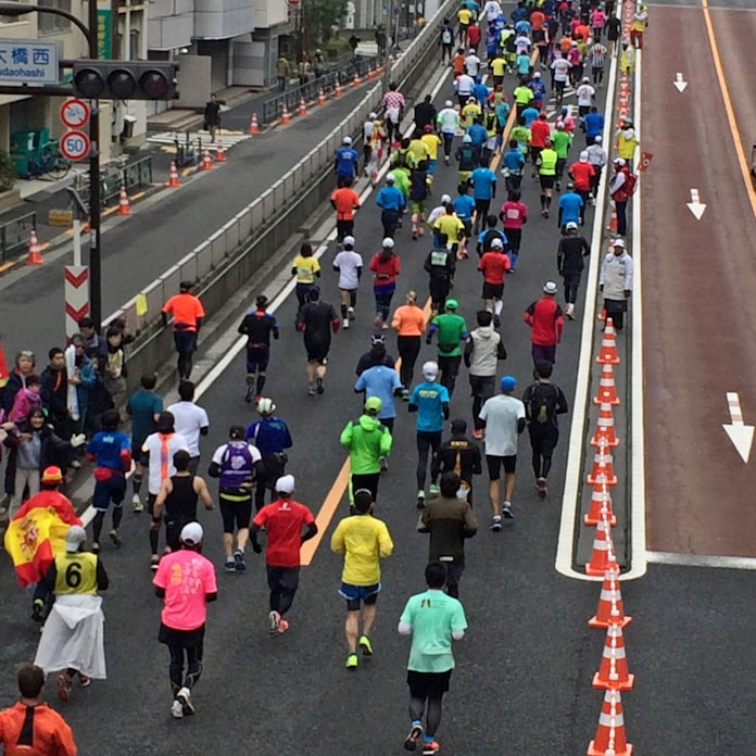 ダイナミックな走り 坂道トレーニングで養成 日本経済新聞 ダイナミックな走り 坂道トレーニングで養成 日本経済新聞