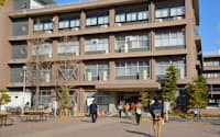 香川大学は今春実施した入試から組織を改めた（高松市）