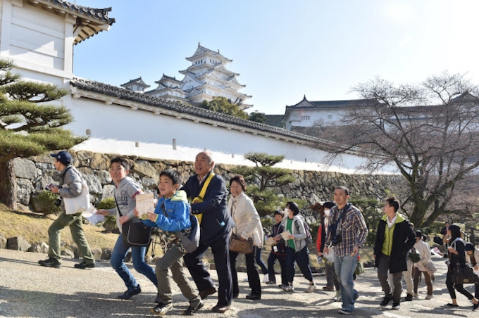 姫路城 知られざる魅力 白さのピーク 秋にも 日本経済新聞