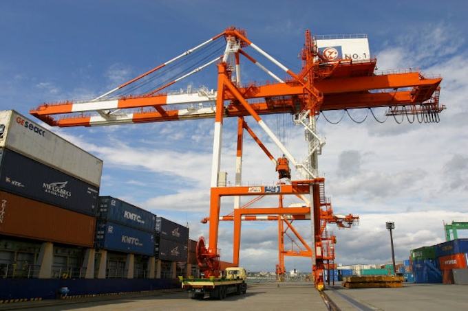 三菱重工 住友重機に港湾クレーン事業譲渡 日本経済新聞