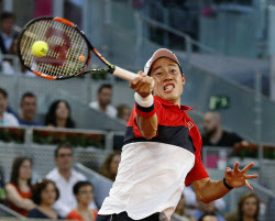 錦織 決勝進出ならず テニスのマドリード オープン 日本経済新聞