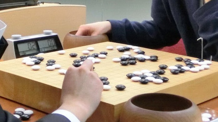 囲碁のプロ棋士への道 年齢制限は将棋よりも厳しい 日本経済新聞 囲碁のプロ棋士への道 年齢制限は将棋よりも厳しい 日本経済新聞