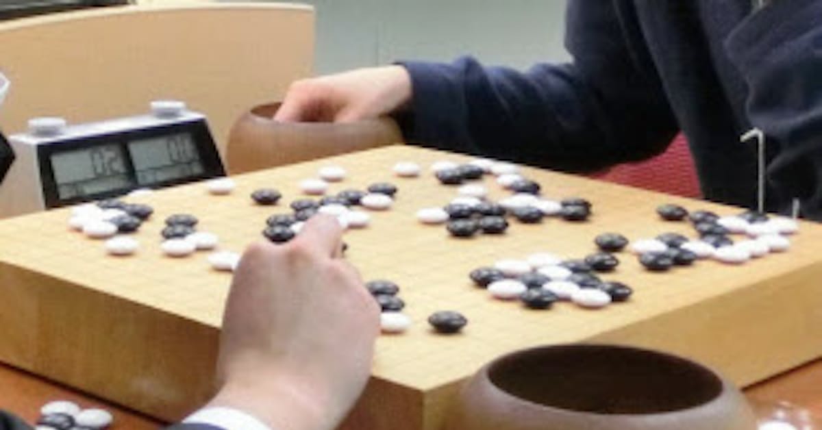 囲碁のプロ棋士への道 年齢制限は将棋よりも厳しい 日本経済新聞