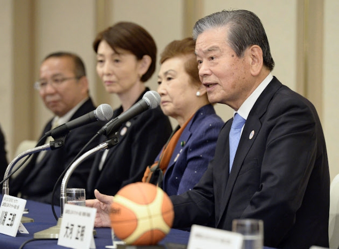川淵三郎氏が新会長に就任 日本バスケットボール協会 日本経済新聞