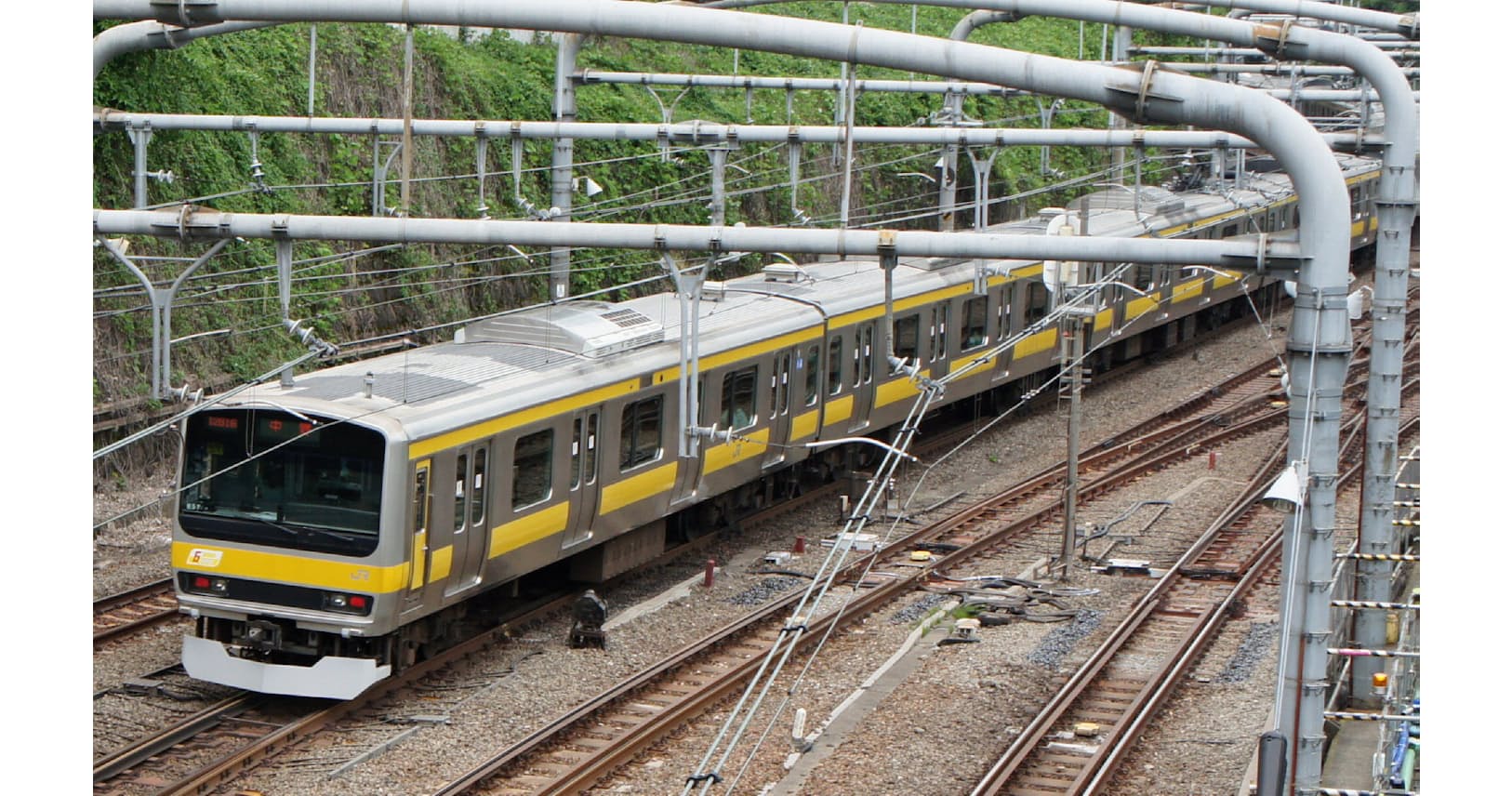 黄色い電車も中央線 人気路線は謎だらけ Nikkei Style 黄色い電車も中央線 人気路線は謎だらけ Nikkei Style