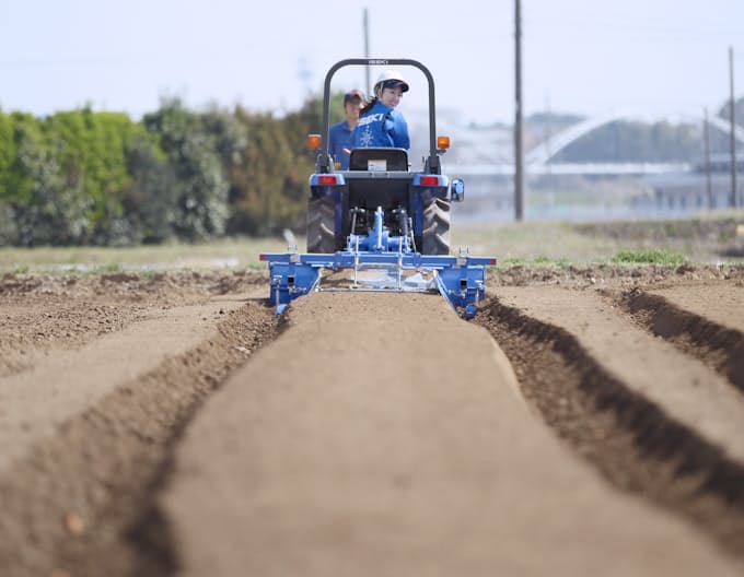 グーグルが農業に進出 ベンチャーに18億円を投資 日本経済新聞
