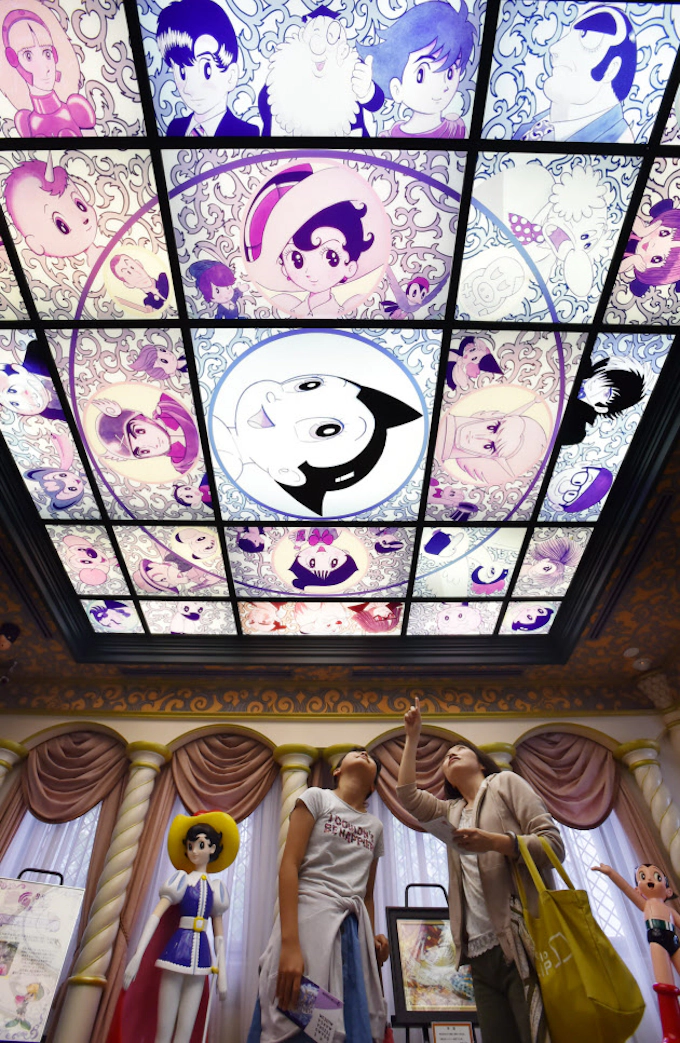 リボンの騎士 誕生に影響 手塚治虫と宝塚歌劇 1 日本経済新聞