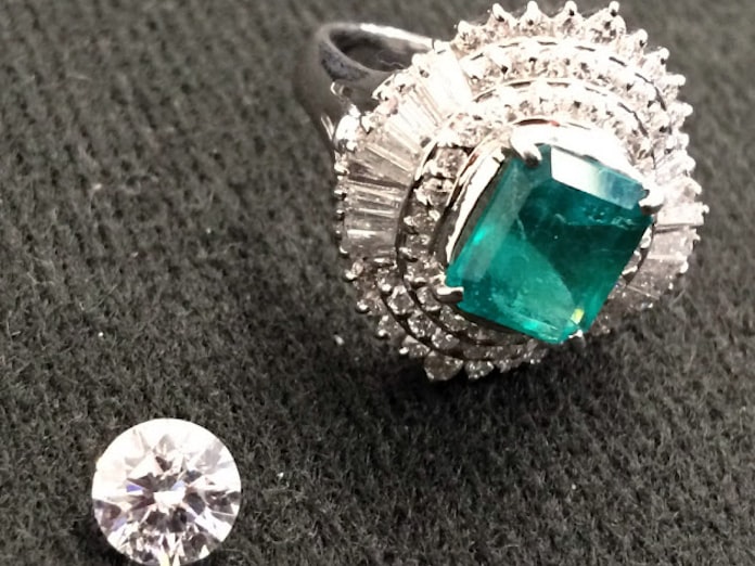 価格差23倍も 宝石の買い取り価格はこんなに違う 日本経済新聞