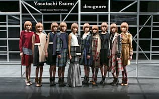 ファッションデザイナーの江角泰俊氏はクラウドファンディングで調達した資金を使い、米ニューヨークの展示会に出展した