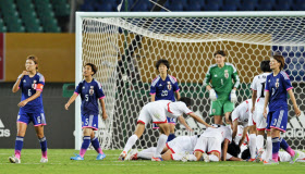 なでしこ 北朝鮮に2 4で敗れる サッカー東アジア杯 日本経済新聞