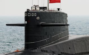 中国の戦略原潜「夏」級（4月の国際観艦式）=共同