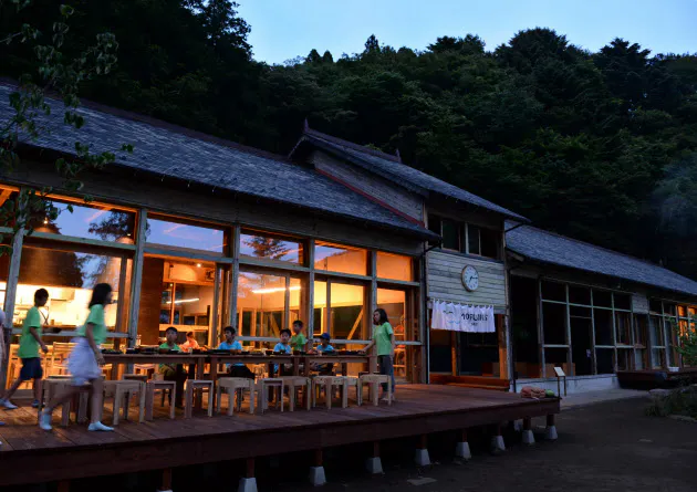 被災地の廃校で学び遊ぶ夏 宮城 石巻市雄勝地区 Nikkei Style 被災地の廃校で学び遊ぶ夏 宮城 石巻市雄勝地区 Nikkei Style