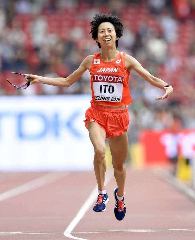 女子マラソン 伊藤が7位で五輪代表入り 世界陸上 日本経済新聞