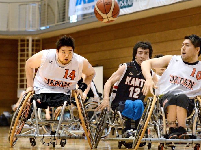 車いすバスケット ルールと戦術を解説 日本経済新聞 車いすバスケット ルールと戦術を解説 日本経済新聞