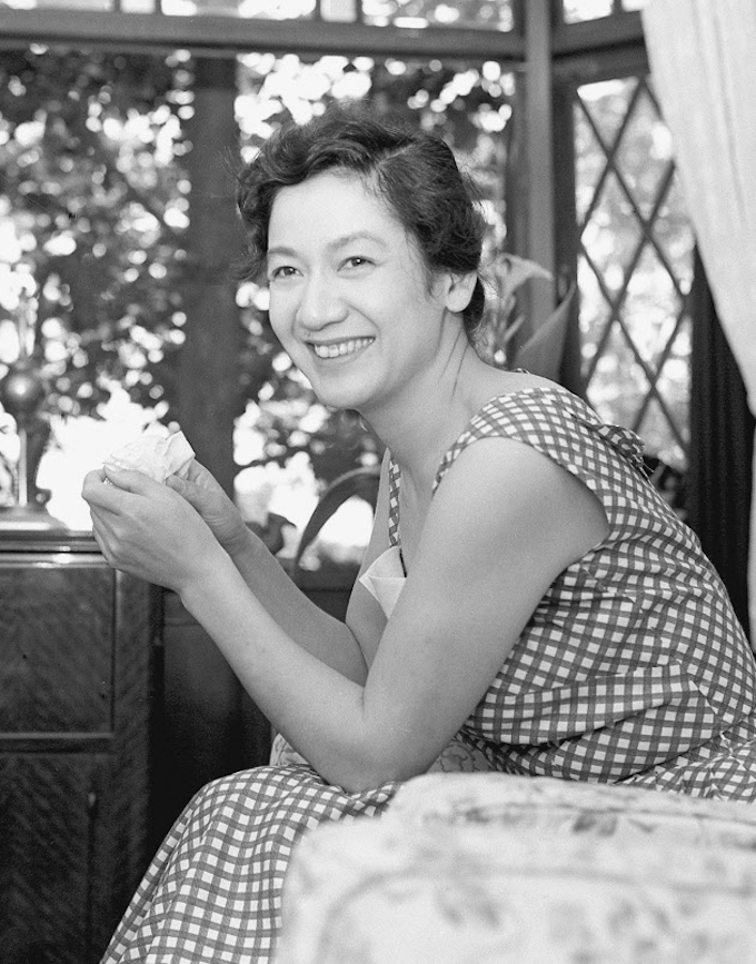 日本映画の黄金期築いた女神 原節子さん死去 日本経済新聞