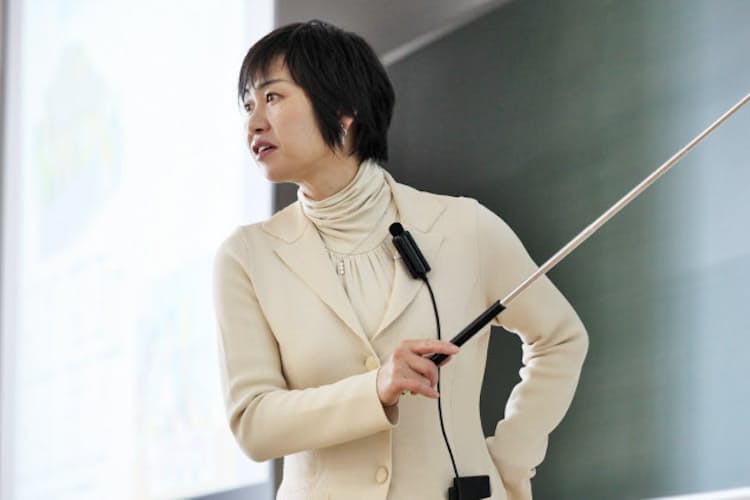 逃げ恥 は誠に役に立つ 家事は無償 矛盾に光 Nikkei Style 逃げ恥 は誠に役に立つ 家事は無償 矛盾に光 Nikkei Style