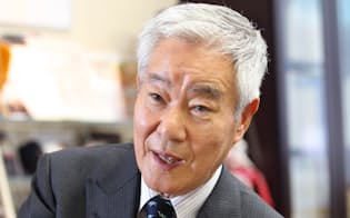 亀井淳氏