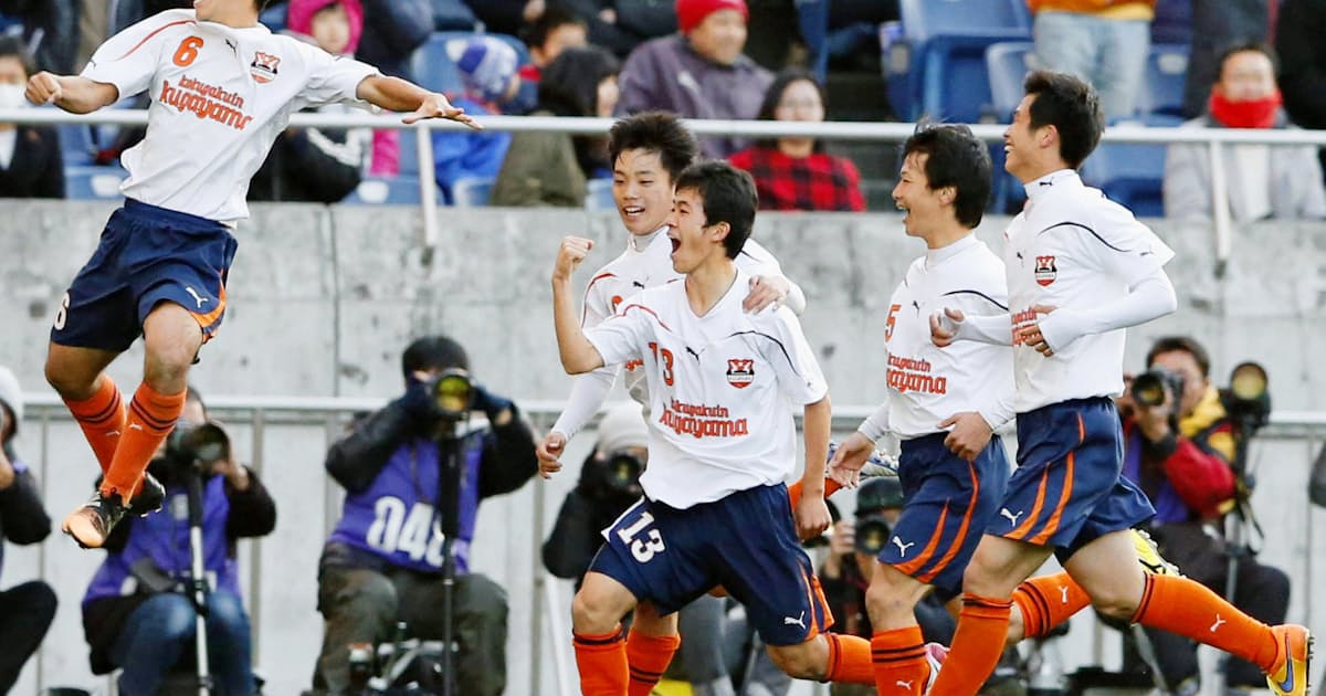 決勝は東福岡 国学院久我山 全国高校サッカー 日本経済新聞 決勝は東福岡 国学院久我山 全国高校サッカー 日本経済新聞