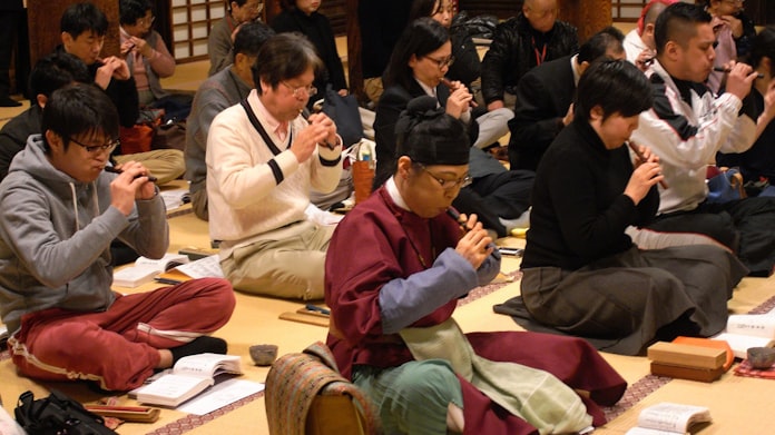 世襲廃し裾野広がる 神仏に奉じる悠久の調べ 4 日本経済新聞 世襲廃し裾野広がる 神仏に奉じる悠久の調べ 4 日本経済新聞