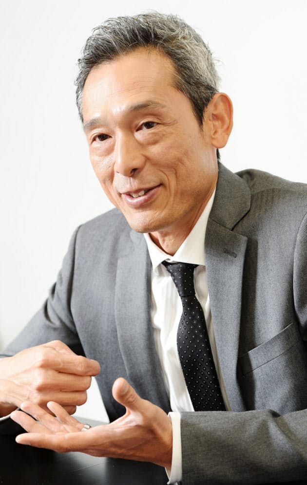 ラーメンライスに鍛えられ 鶴見辰吾さん Nikkei Style ラーメンライスに鍛えられ 鶴見辰吾さん Nikkei Style