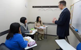 英語学習は量でカバー 楽しみながら聞くを基礎に 日本経済新聞 英語学習は量でカバー 楽しみながら聞くを基礎に 日本経済新聞