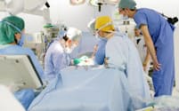 名古屋大学病院（名古屋市）の胆管がん手術。難しい手術は20時間に及ぶこともある