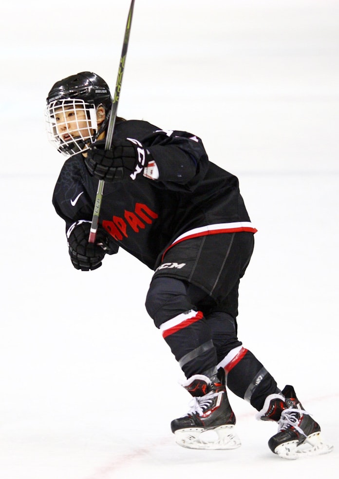 強いシュートで得点源 アイスホッケー 浮田留衣 上 日本経済新聞 強いシュートで得点源 アイスホッケー 浮田留衣 上 日本経済新聞