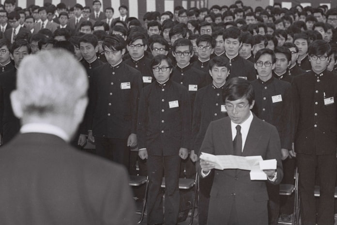 団塊 バブル ロスジェネ ゆとり 日本経済新聞 団塊 バブル ロスジェネ ゆとり 日本経済新聞