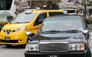 東京都内を走る日本交通のタクシー（5日午後、東京・八重洲）