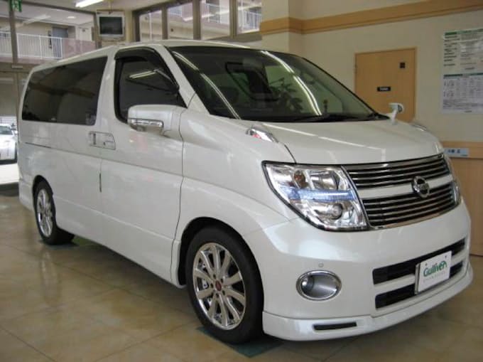 中古ワゴン車人気なく エルグランド10万円安 日本経済新聞
