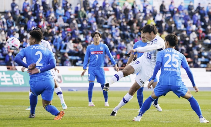 いまj2が熱い J1昇格2枠 3チームで争う 日本経済新聞 いまj2が熱い J1昇格2枠 3チームで争う 日本経済新聞