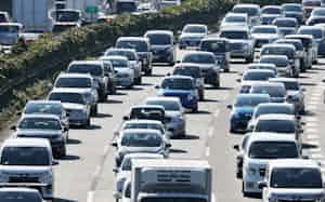 自動車は国内のCO2排出の2割弱を占める 自動車は国内のCO2排出の2割弱を占める