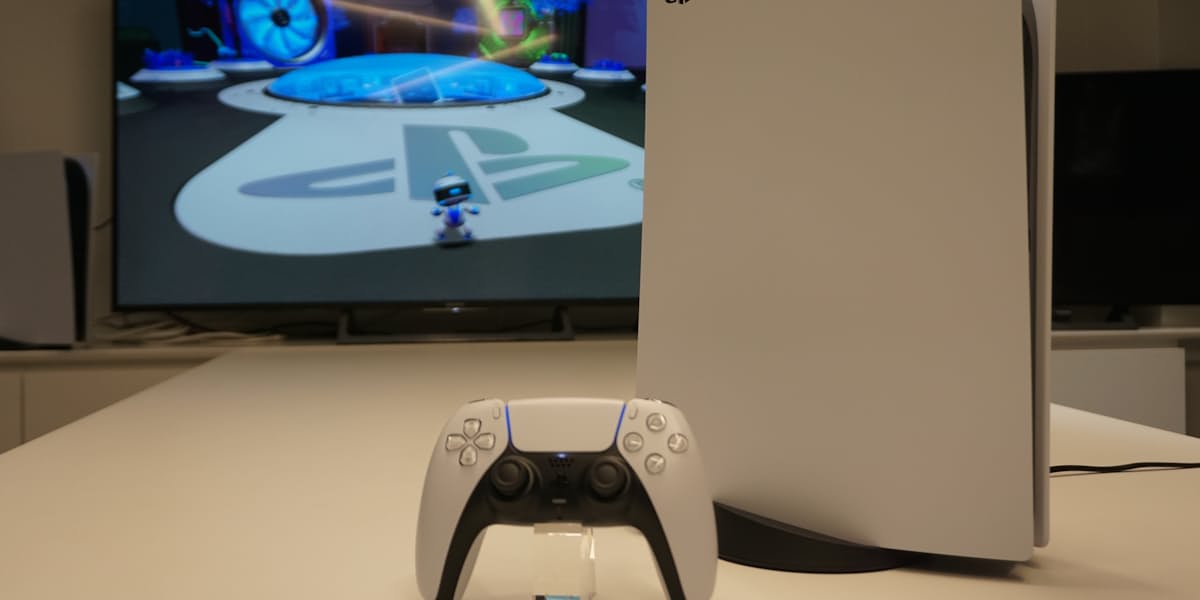 Ps5 国内販売はps4の半分以下 品薄に透けるxbox対抗 日本経済新聞