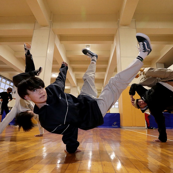 ブレイクダンス 五輪でブレイク 24年大会で採用 日本経済新聞 ブレイクダンス 五輪でブレイク 24年大会で採用 日本経済新聞