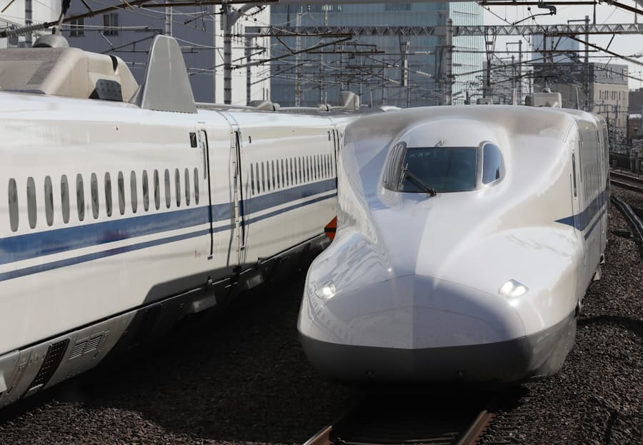 新型コロナ 東海道新幹線を10 減便 Jr東海 18日から 日本経済新聞