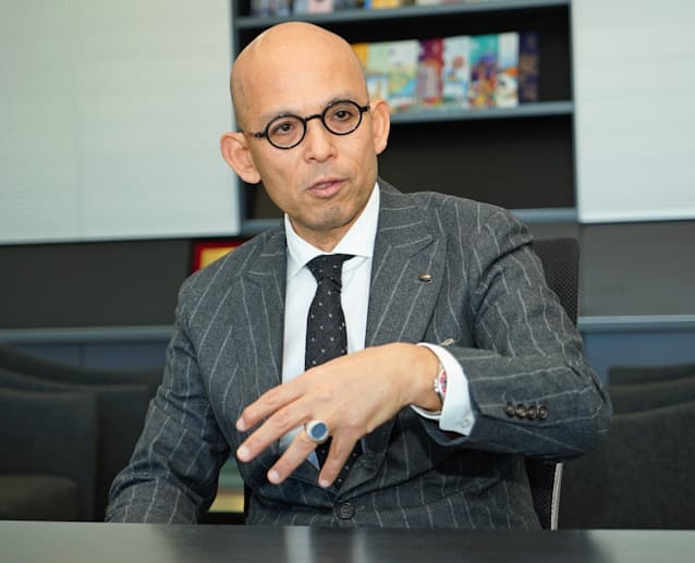 ファミマ 新社長に細見氏 澤田社長は副会長に 日本経済新聞 ファミマ 新社長に細見氏 澤田社長は副会長に 日本経済新聞