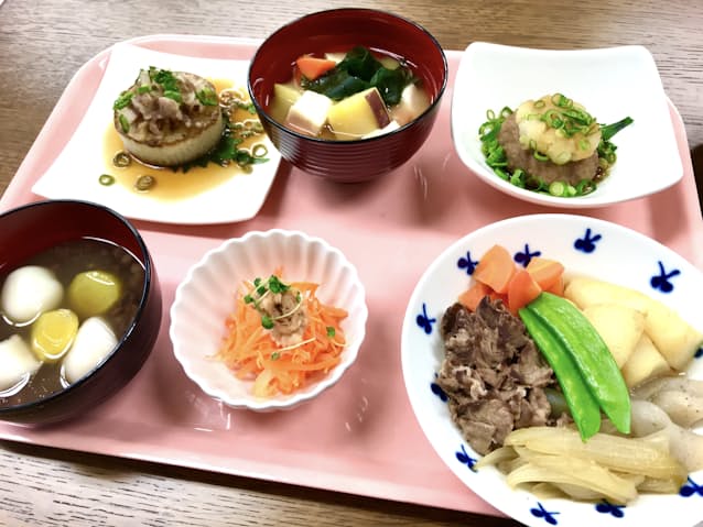 希少糖で糖尿病患者向け病院食 香川大など共同研究 日本経済新聞 希少糖で糖尿病患者向け病院食 香川大など共同研究 日本経済新聞