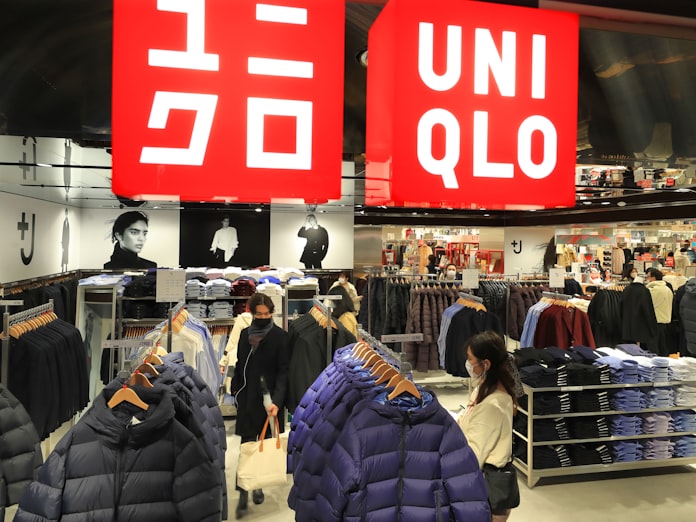 ファストリ コロナ下の最高益へ 国内ユニクロが好調 日本経済新聞 ファストリ コロナ下の最高益へ 国内ユニクロが好調 日本経済新聞