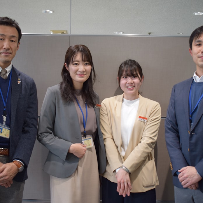 制服以外もok 七十七銀 ビジネスカジュアル導入 日本経済新聞 制服以外もok 七十七銀 ビジネスカジュアル導入 日本経済新聞