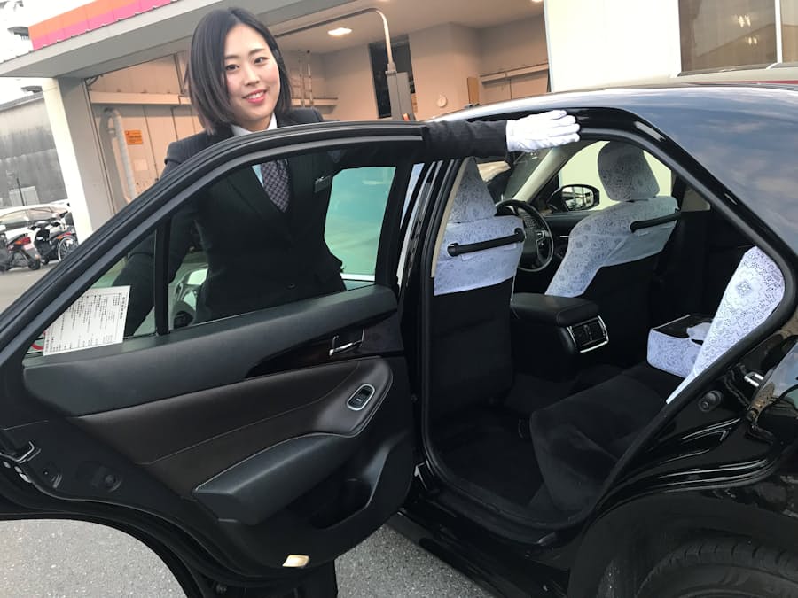 新型コロナ タクシーのmkグループ 例年の2 5倍の00人採用 日本経済新聞