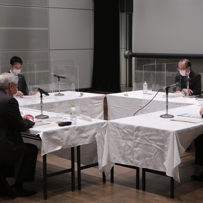 広島のサッカー場 事業費270億円 県市で100億円負担 日本経済新聞 広島のサッカー場 事業費270億円 県市で100億円負担 日本経済新聞