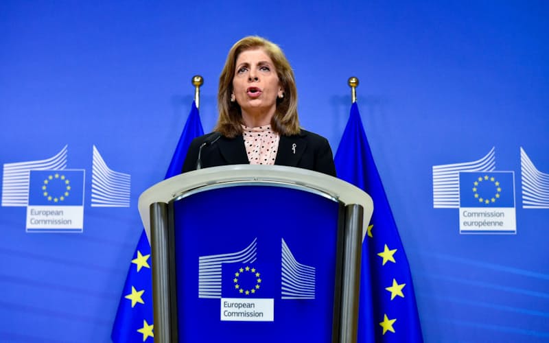 欧州委のキリヤキデス委員はアストラゼネカを厳しく非難(25日)=ロイター 欧州委のキリヤキデス委員はアストラゼネカを厳しく非難(25日)=ロイター